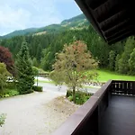 Alpstuga Furnished Chalet In Saalbach Hinterglemm Near Ski Lift *