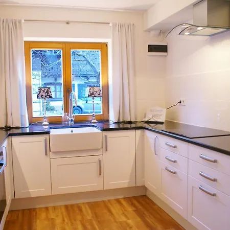 Furnished Chalet In Hinterglemm Near Lift Chalet *