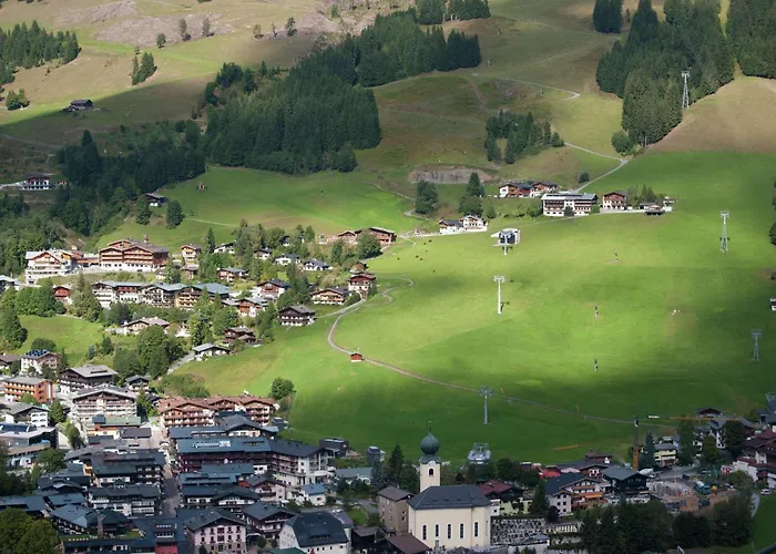 Furnished Chalet In Hinterglemm Near Lift Alpesi faház *